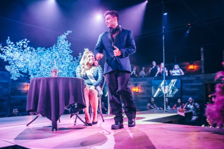 jair dances around lady on stage as her latin lover - flip 2